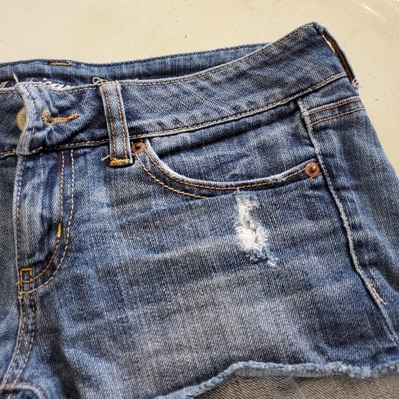 Amercan Eagle Outfitter Short Shorts - Picture 2 of 6